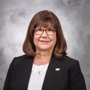 Leslie Catron