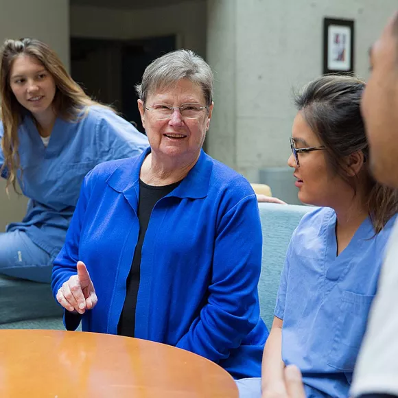 Sharon Diaz and students in the HEC.