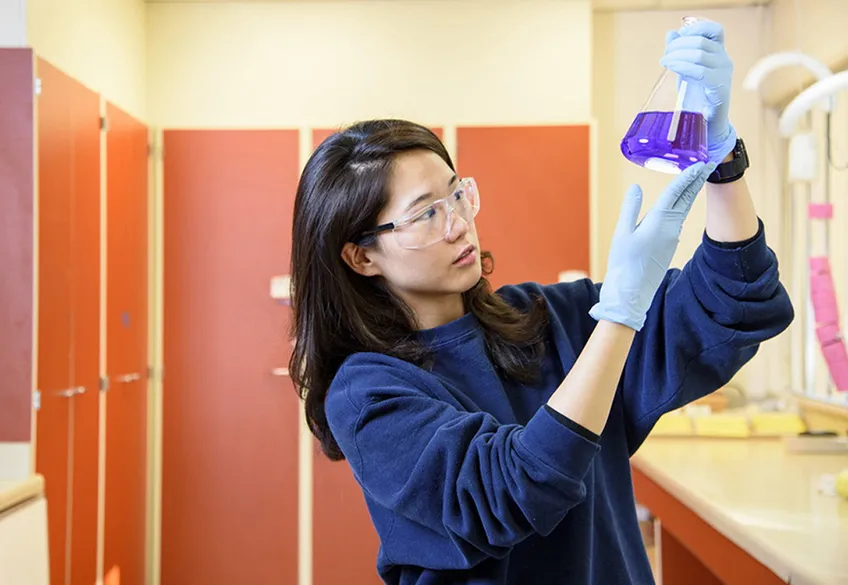 Student in Basic Sciences Lab