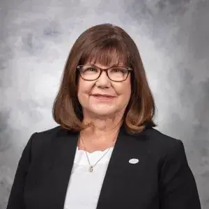 Leslie Catron
